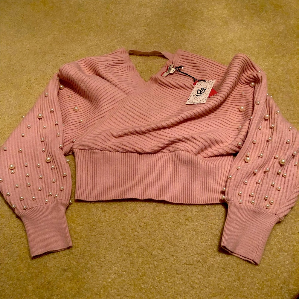 Andre by Unit Pink Sweater with Pearls